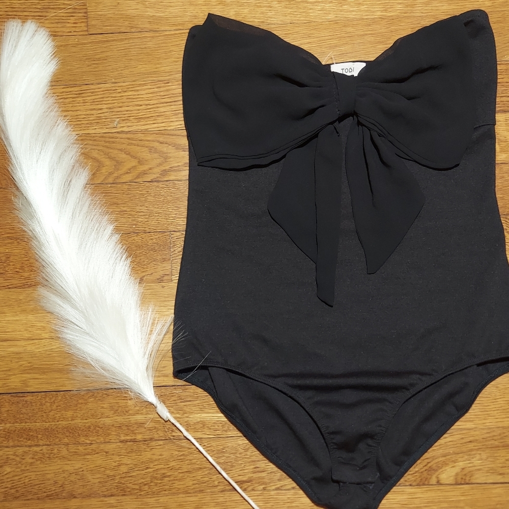 Tobi halter one piece swimsuit with big bow - Picture 4 of 8